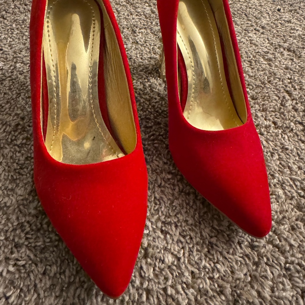 New Red Pumps From
Shein